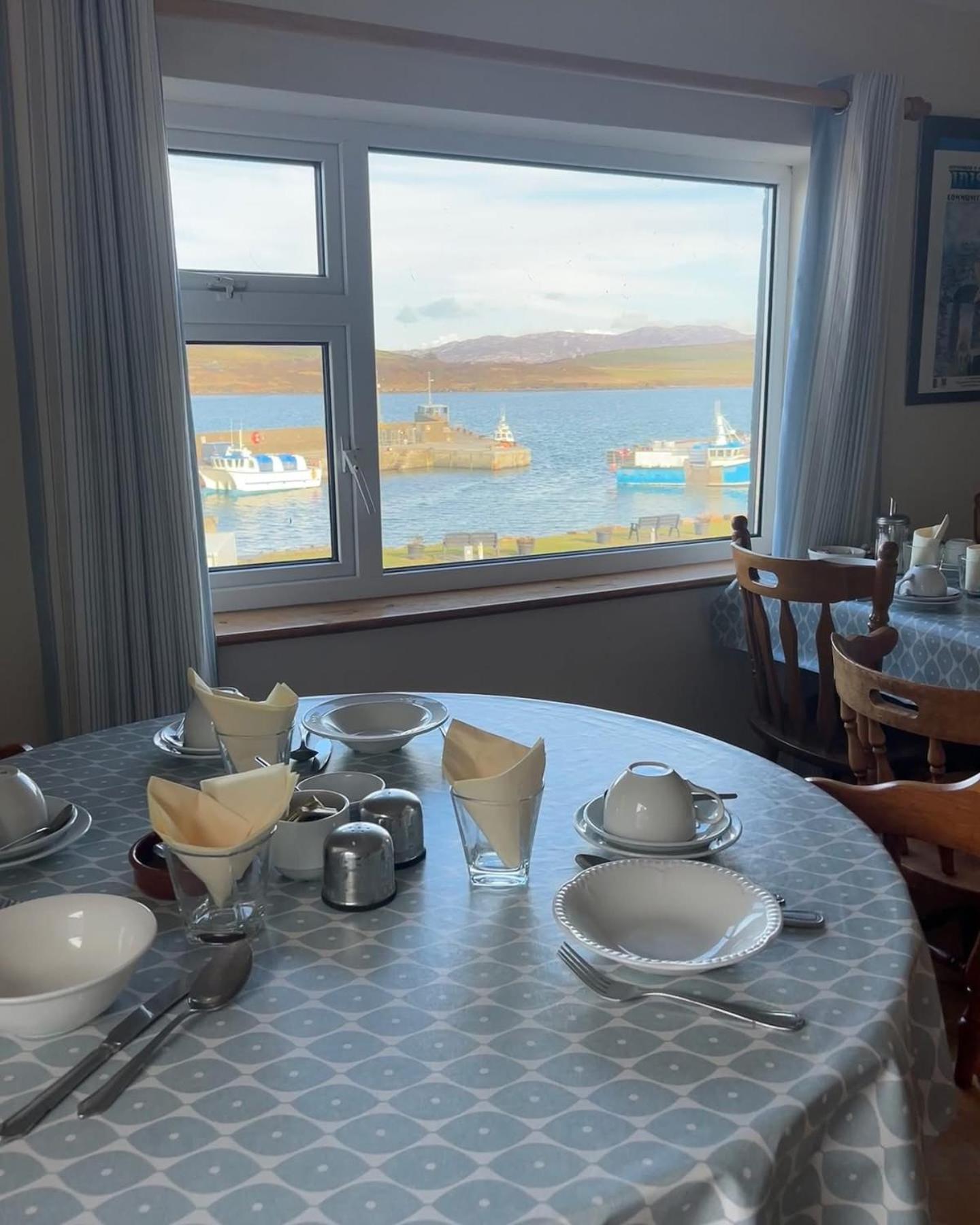 Oliver'S Seafood Bar, Bed & Breakfast Cleggan Esterno foto